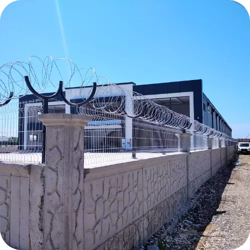 yeşil panel çit modelleri  duvar üstü panel çit uygulaması  ekonomik bahçe çiti  tel çit fiyatı Ankara  panel çit montaj hizmeti